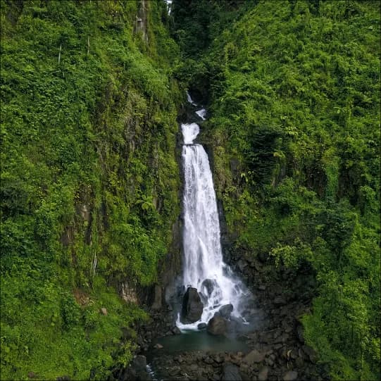 Dominica eSIM | Dominica Prepaid Data Plan | BeachSIM