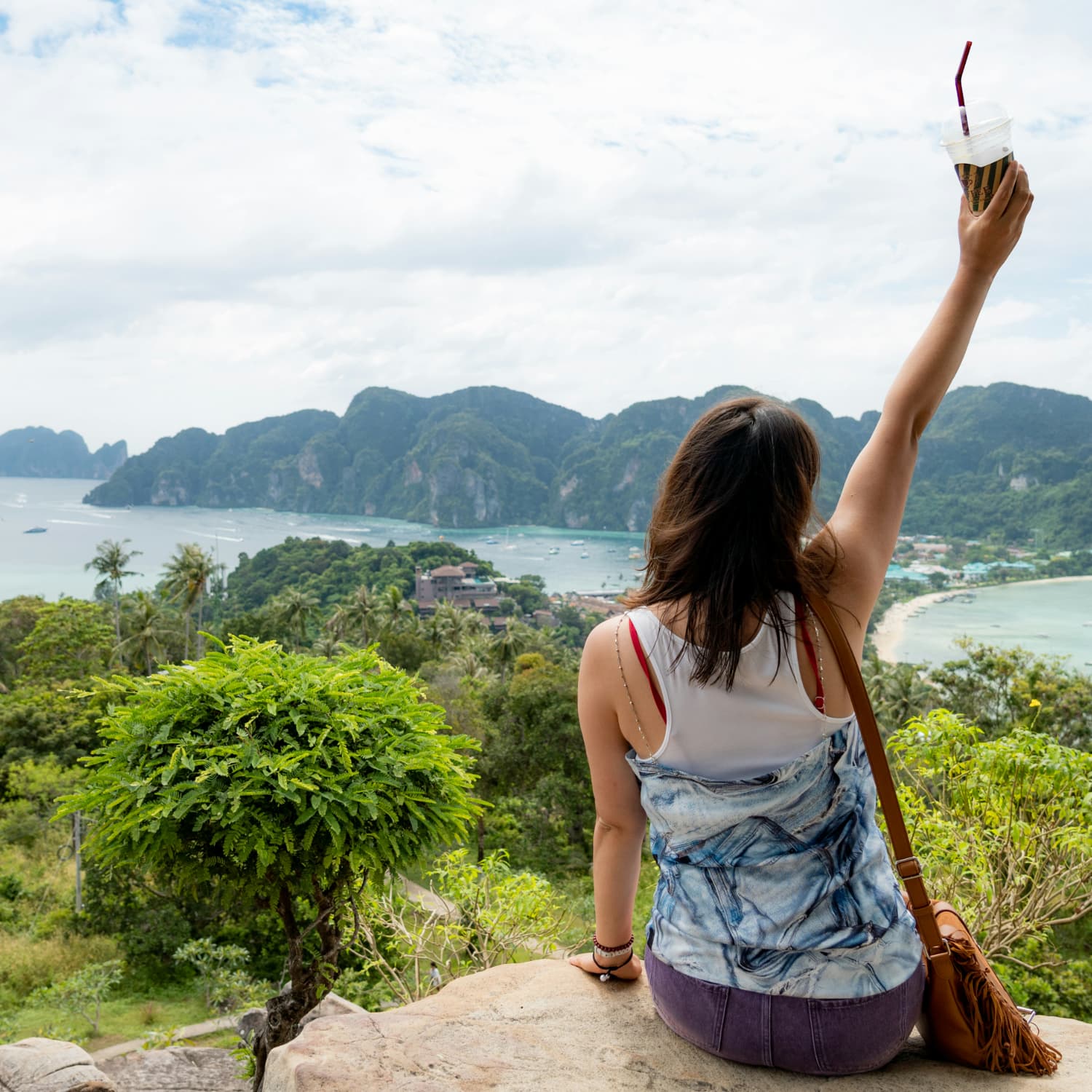 Ultimate Solo Female Traveler Safety Guide
